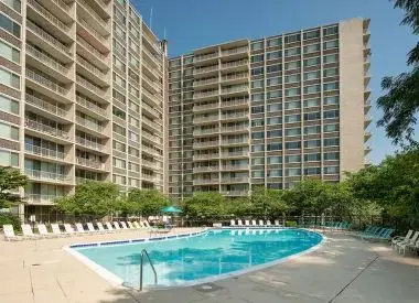 $1199 close to Braddock Rd Metro