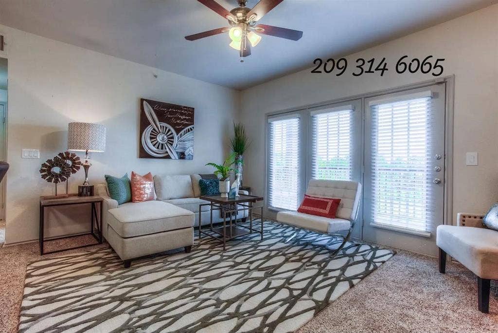 Waters Edge Villas Apartments