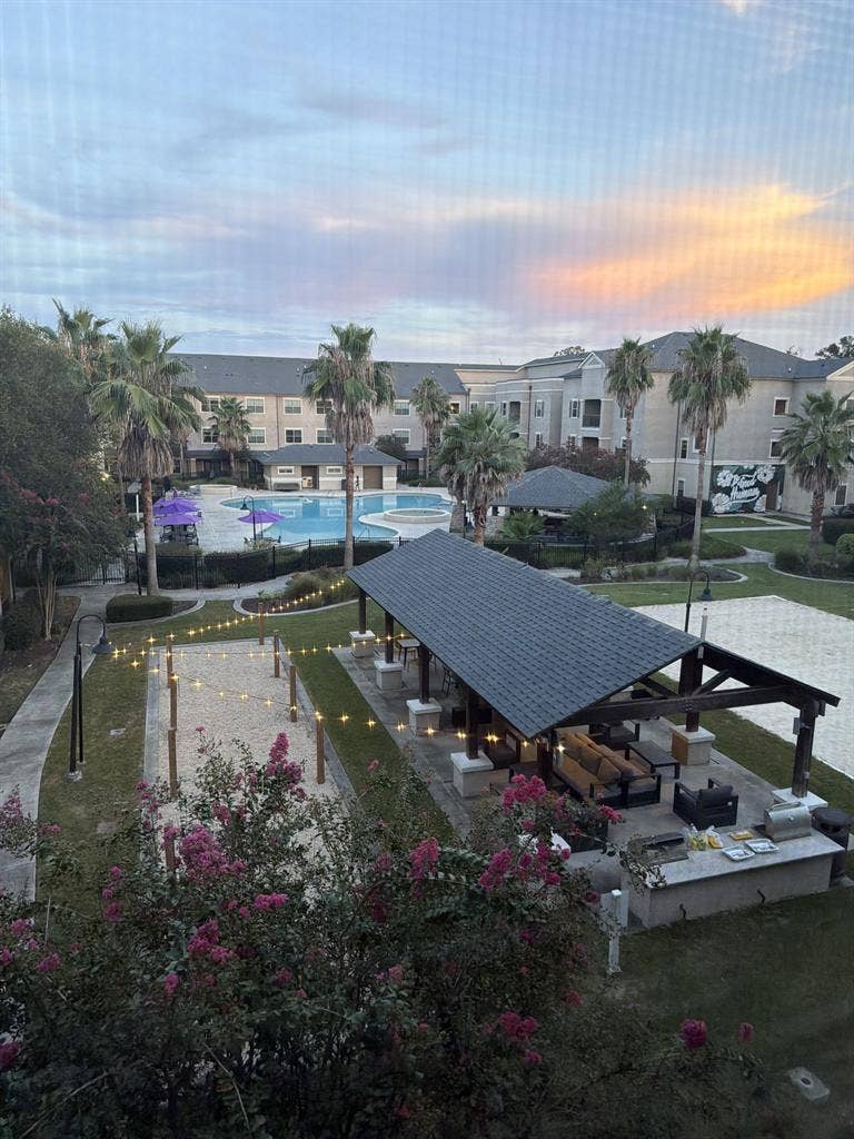New Listing! URGENT!