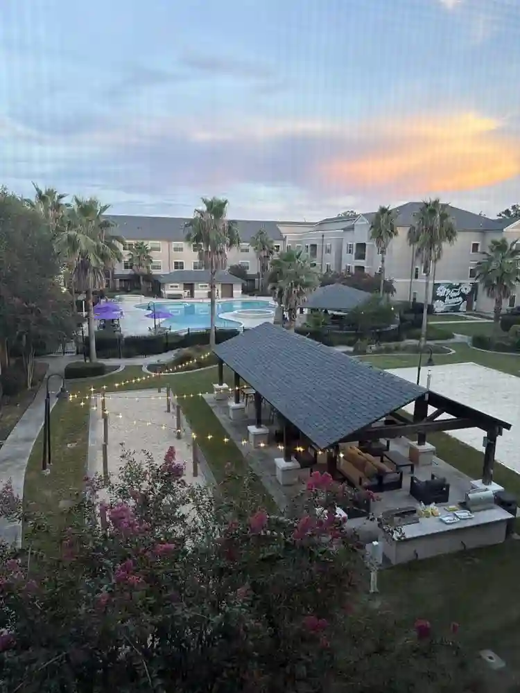 New Listing! URGENT!