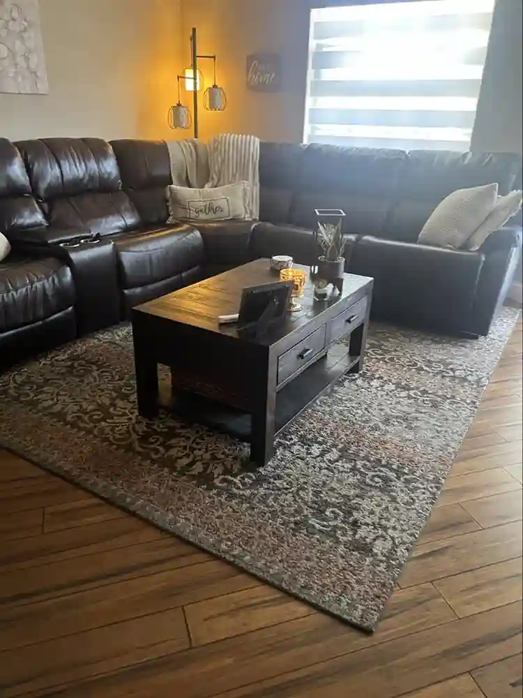 WOMEN ONLY - FURNISHED ROOM
