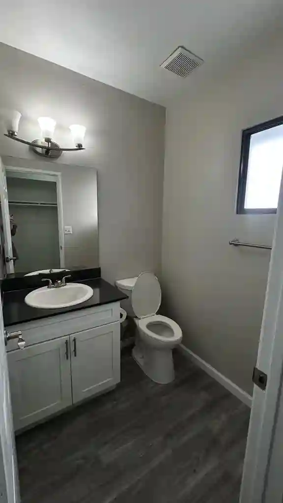 Private loft w bathroom/balcony