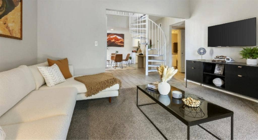 Private loft w bathroom/balcony
