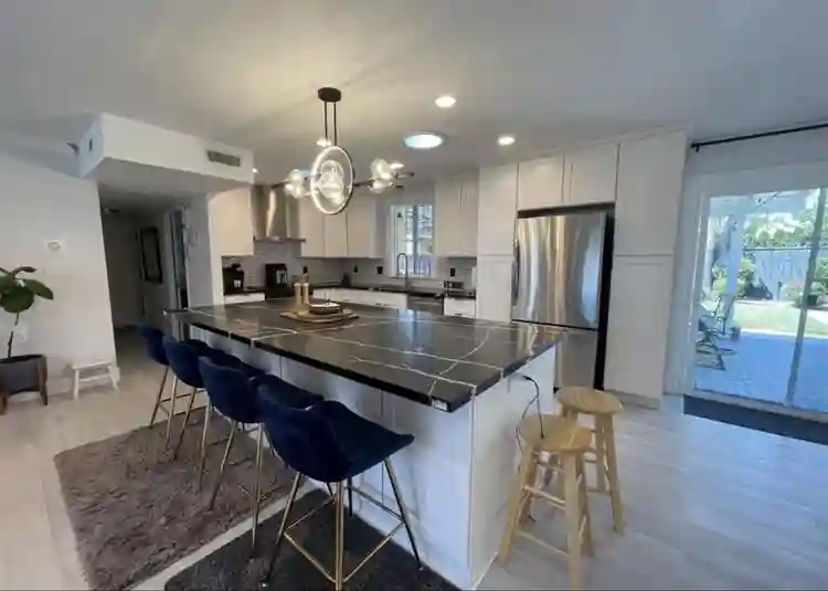 Room available for rent!