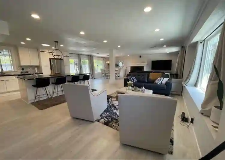 Room available for rent!