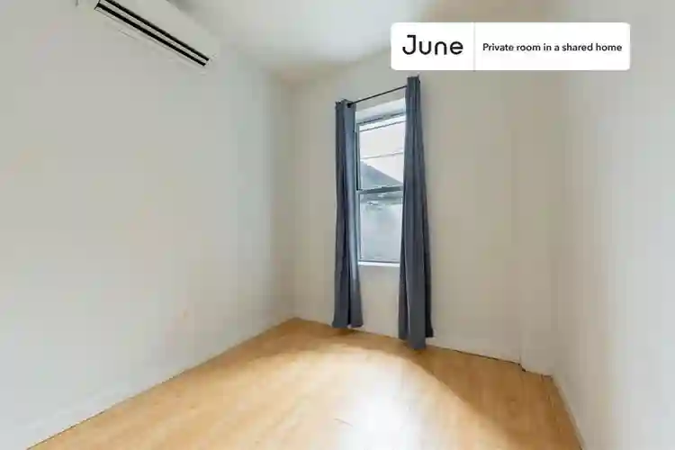 4 BR in New York City