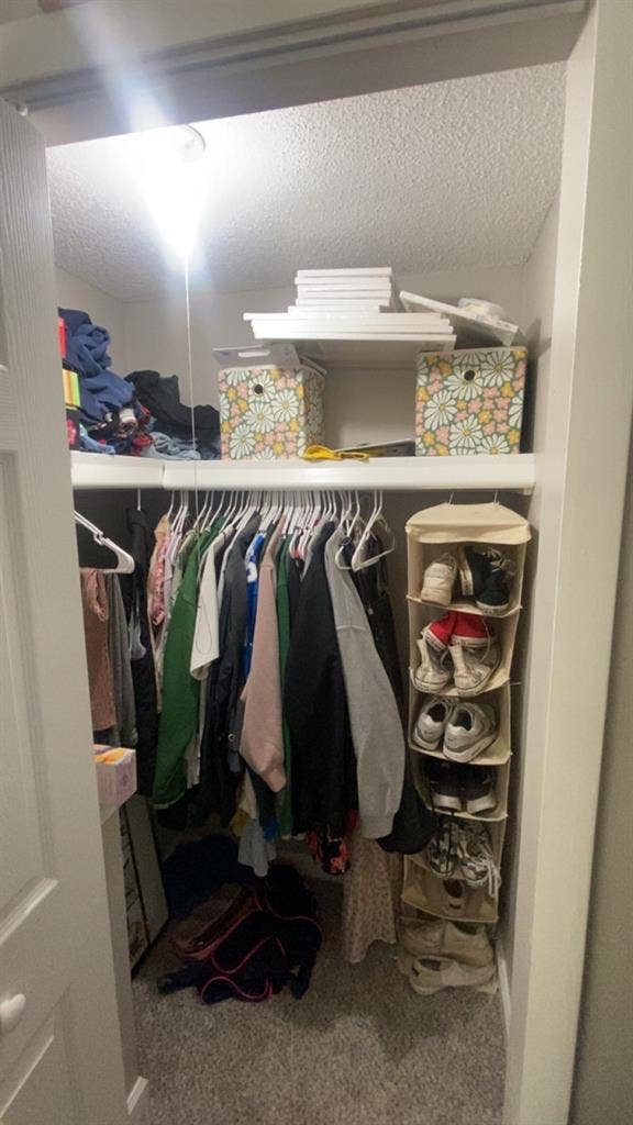 OPEN ROOM FOR RENT