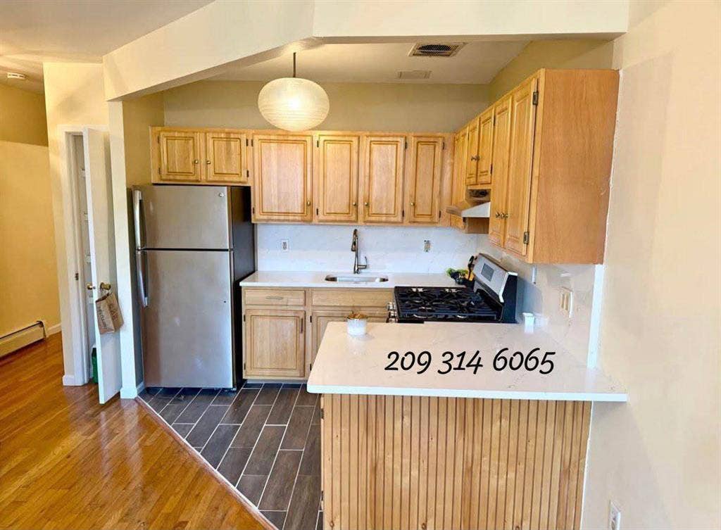 Spacious 1-bedroom, 1-bath