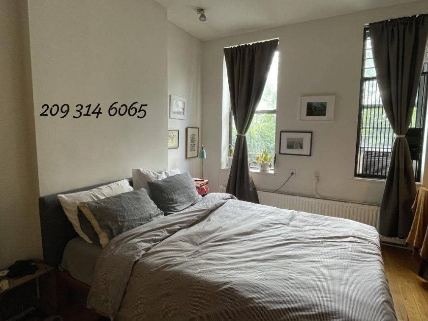 Welcome to this bright 1 bedroom