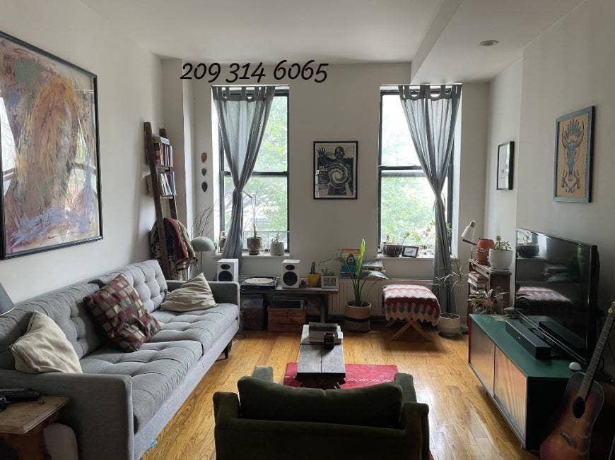 Welcome to this bright 1 bedroom