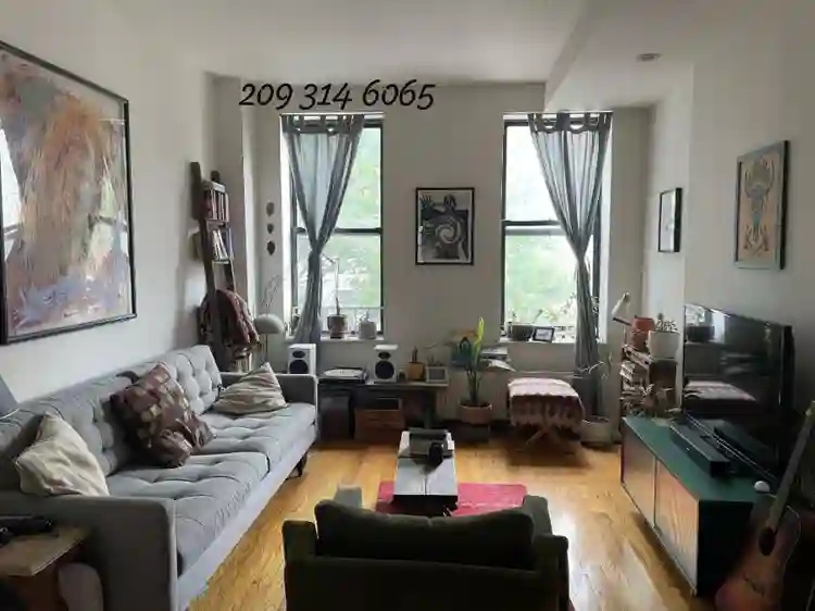 Welcome to this bright 1 bedroom