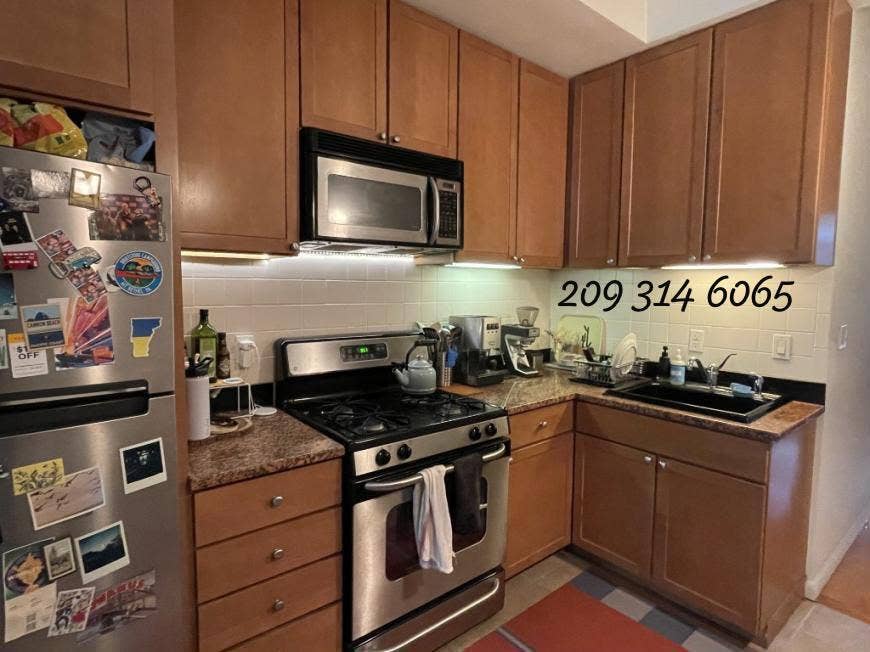 Welcome to this bright 1 bedroom