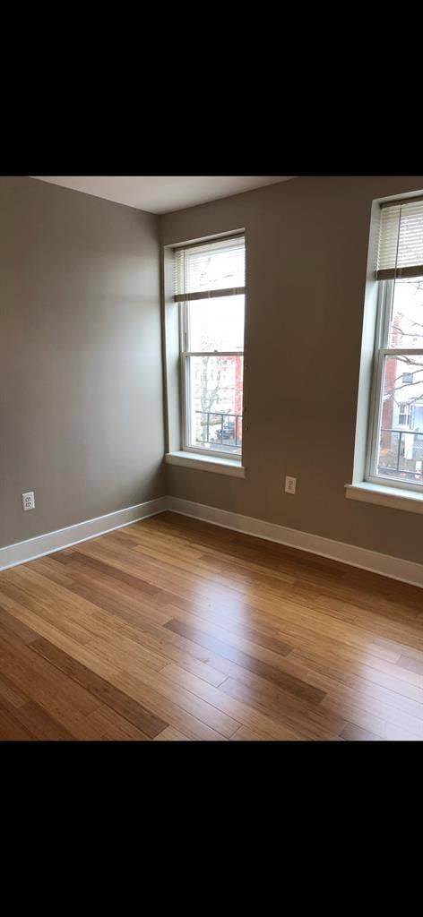 1 bed 1 bath condo available Sept!