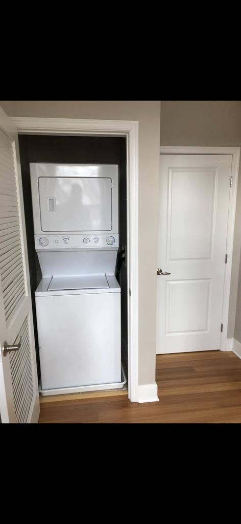 1 bed 1 bath condo available Sept!