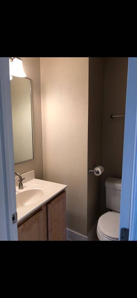 1 bed 1 bath condo available Sept!