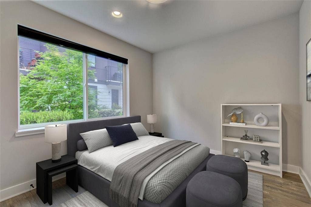 Townhome 2 Bedrooms available
