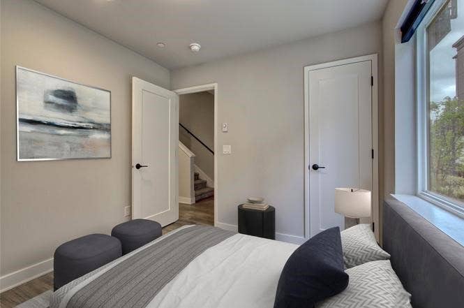 Townhome 2 Bedrooms available