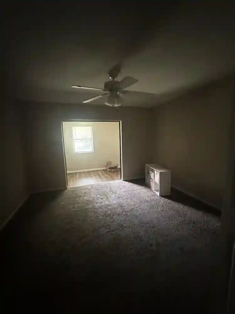 Female roommate replacement