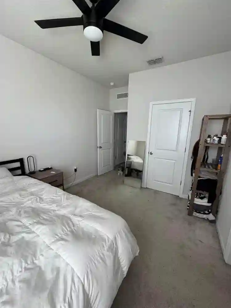 Room in Apopka w/ private bath!