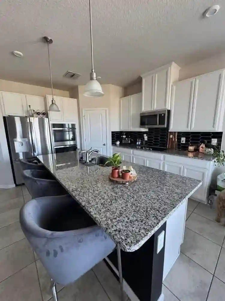 Room in Apopka w/ private bath!