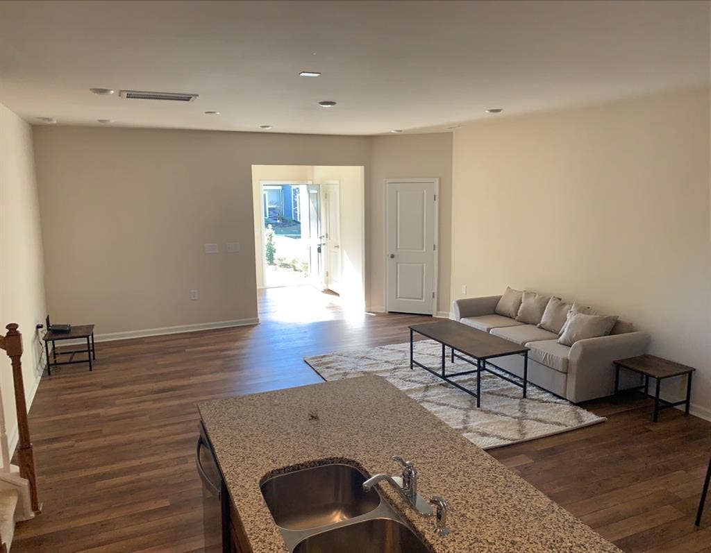 3 BR in Durham