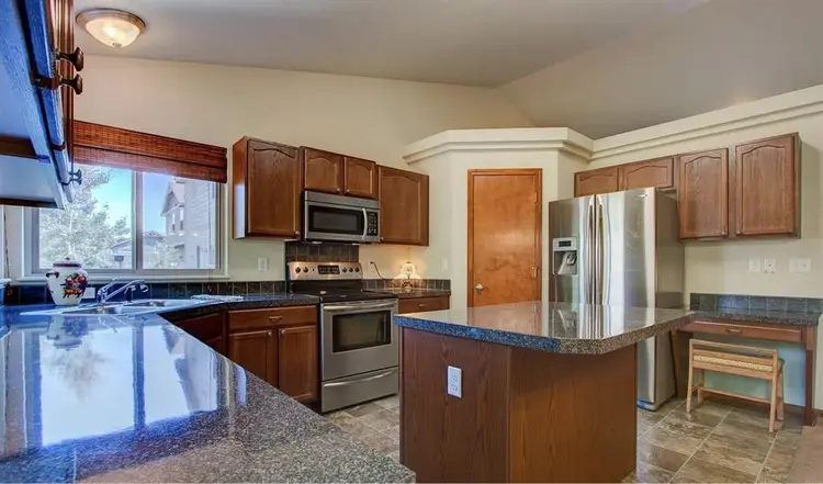 Looking for a roommate!
