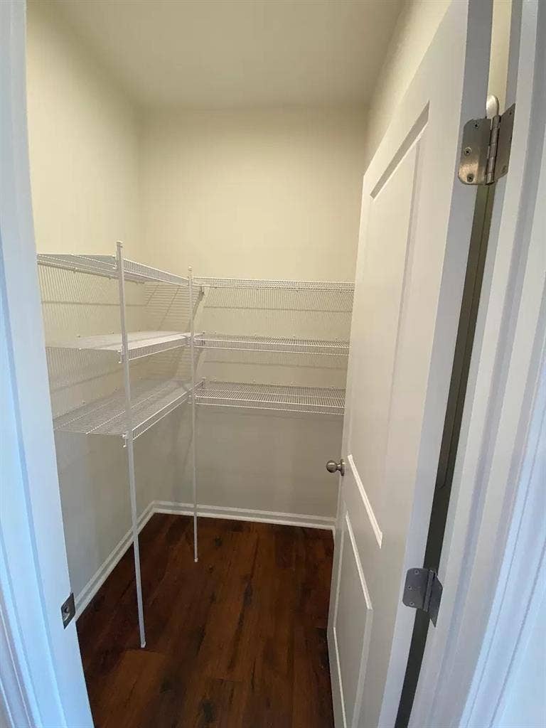 4 BR in Apex