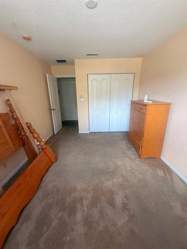 Bedroom for Rent - West Palm Beach