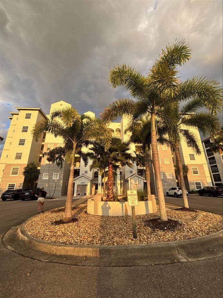 8 month lease