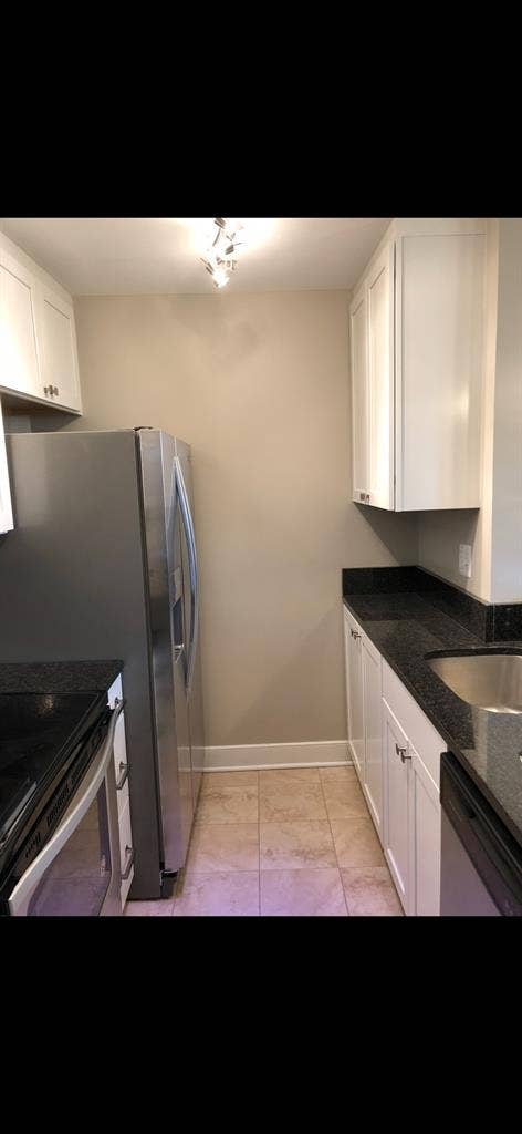 1 bed 1 bath in Columbia Heights!