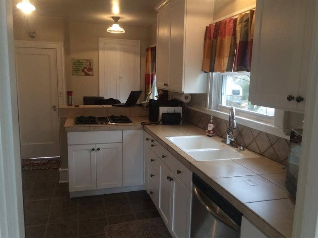 Looking for a fourth roommate!