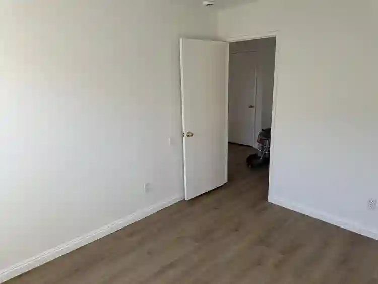 Room for Rent · Riverside 92501