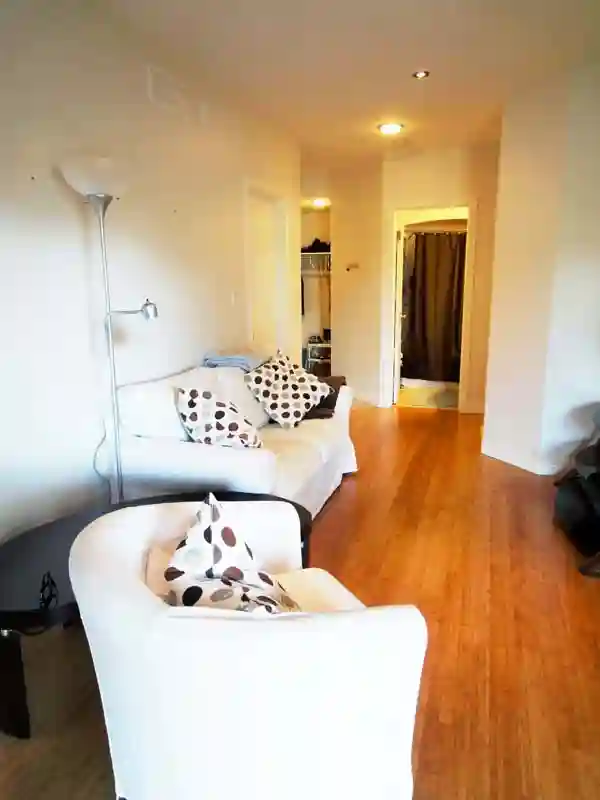 walkout basement apartment Sept 1