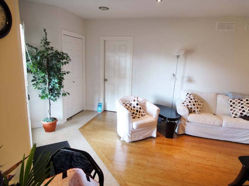3BRd walkout basement apartmentSep1