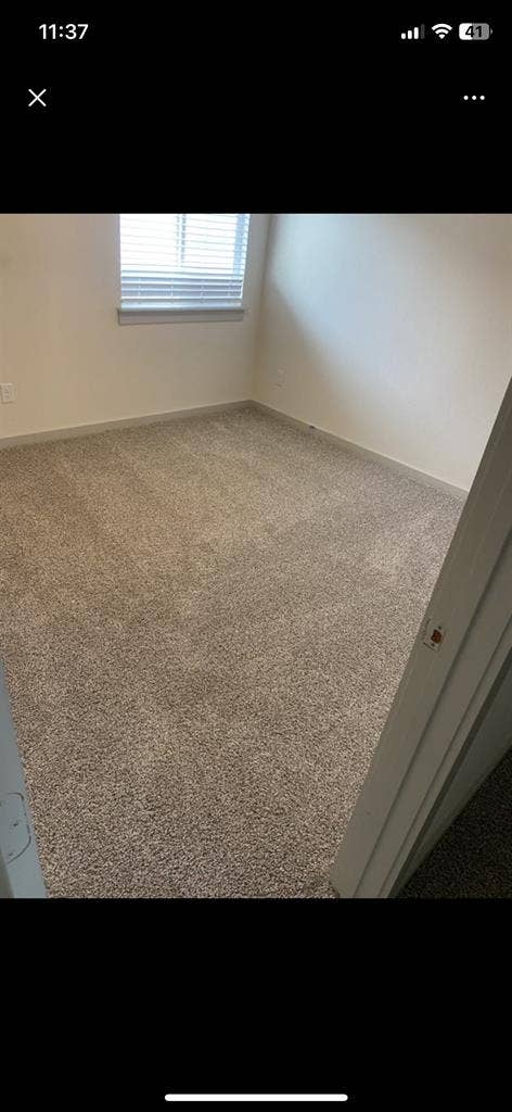Private room available in new home