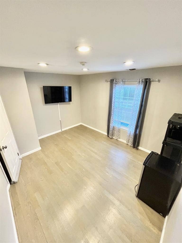 Private Room& Private Bathroom+Util