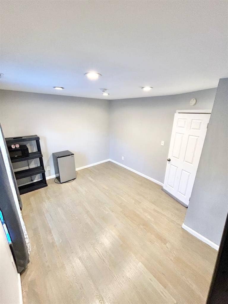 Private Room& Private Bathroom+Util