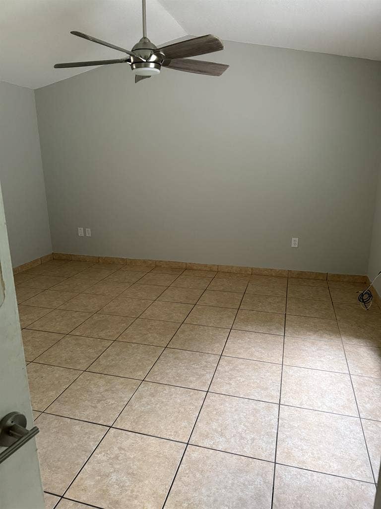 FOR RENT – KISSIMMEE, FL 🏡 📍