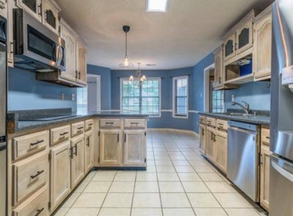 Furnished room in Bartlett TN