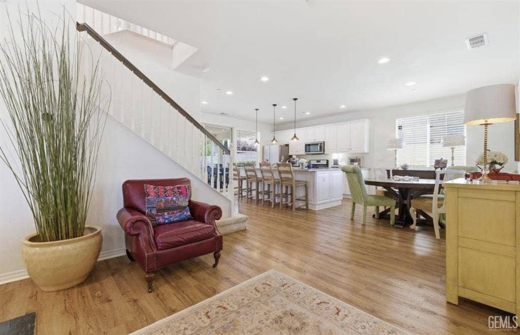 Belcourt Seven Oaks 