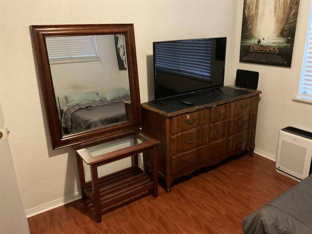 Los Angeles room for rent with view