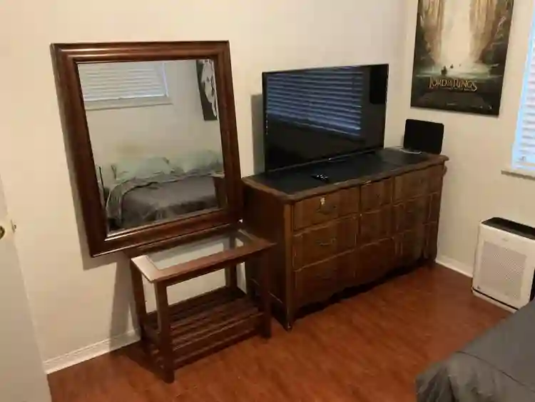 Los Angeles room for rent with view