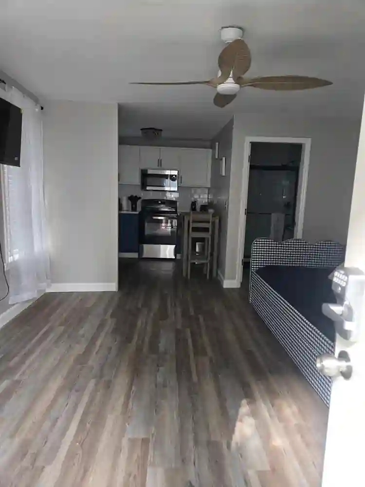 Charming newly stylish studio