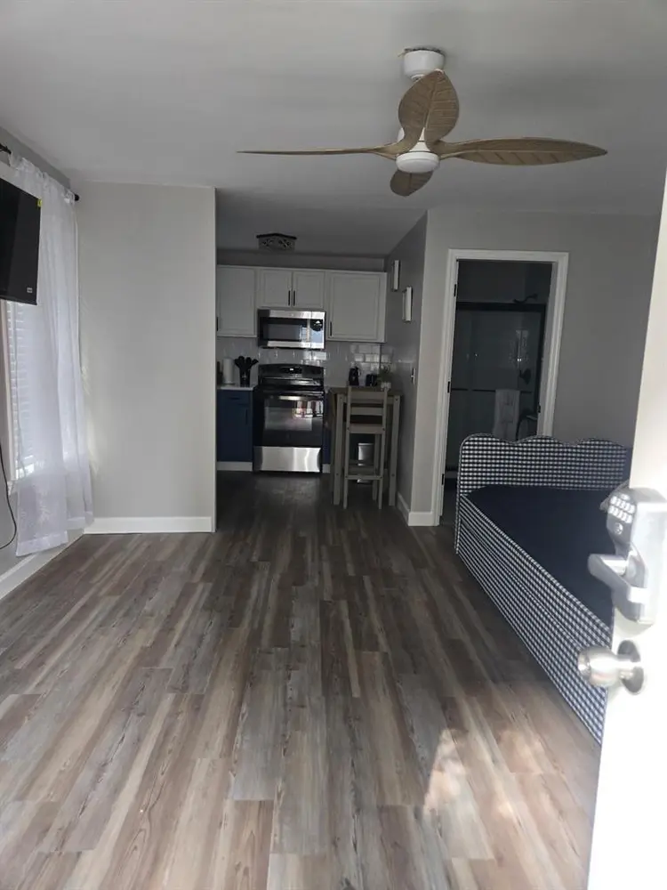 Charming newly stylish studio