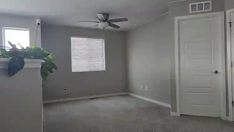 Room for rent utilities included..