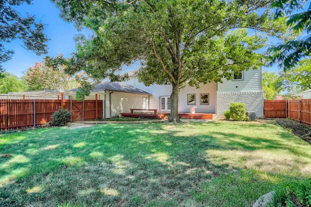 1 BR in Dallas