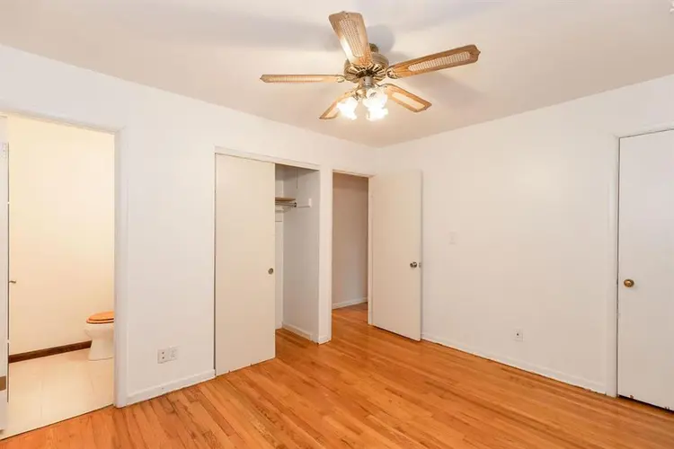 1 BR in Overland Park
