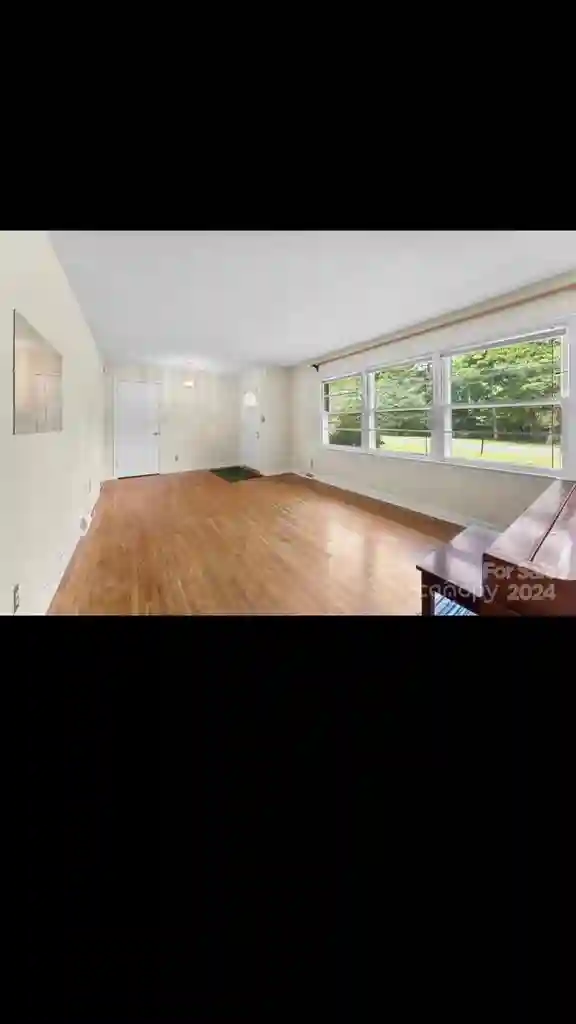 Home For Rent in great location!!
