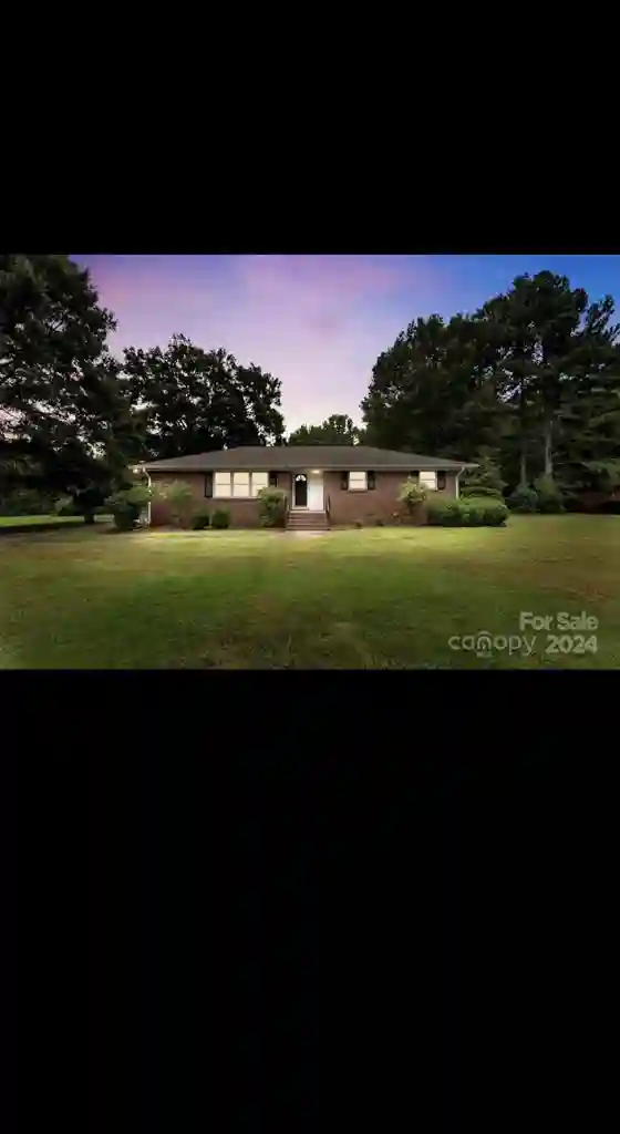 Home For Rent in great location!!