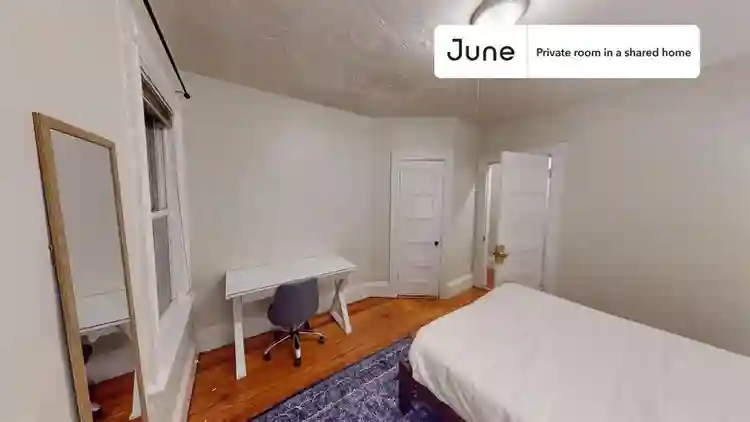 6 BR in Boston